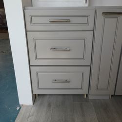 Cabint 3 Drawer Gray