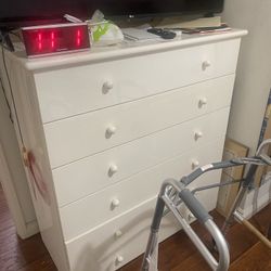 3 Piece Bedroom Set FREE