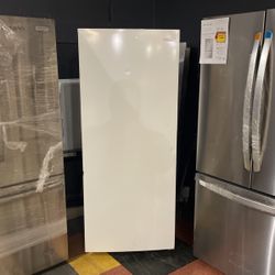 Frigidaire White Stnd Up Freezer 13 Cubic Ft.‼️