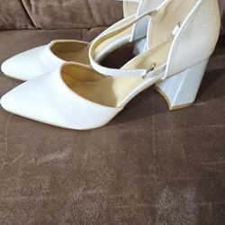 White Shoes With Sparkle 