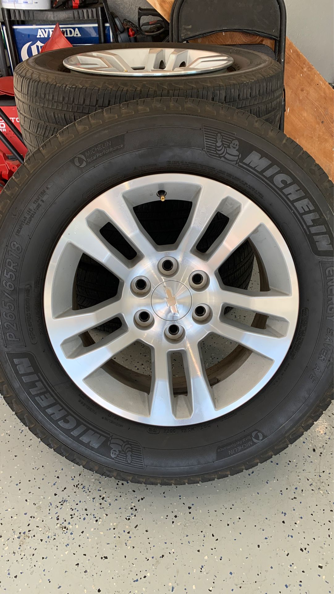 2019 Tahoe Rims/tires