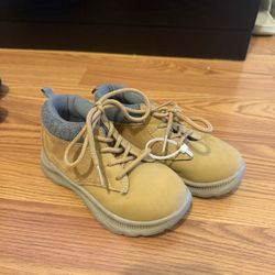 Oshkosh Boys Boots 11C