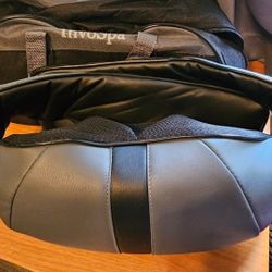 NEW Neck MASSAGER