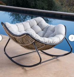 Sunvilla rocking lounger chair