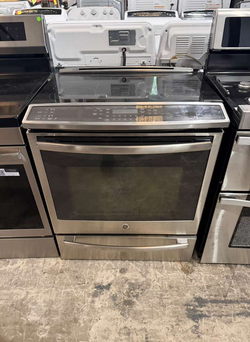 GE Slide-In Electric Range – Stainless, Glass Top, Clean