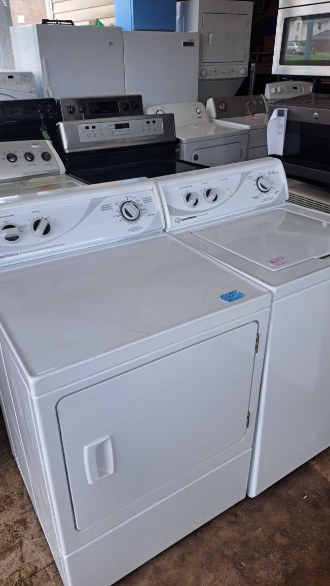 SpeedQueen Washer And Dryer Set