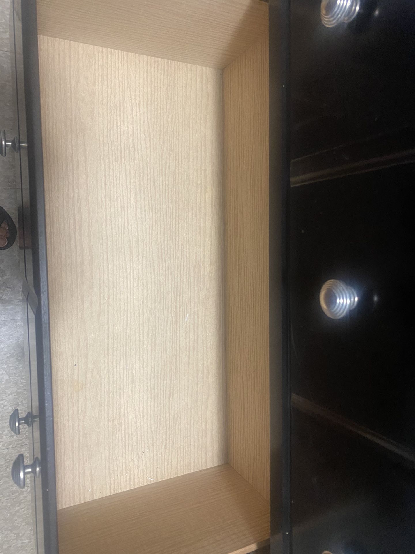 6 Drawer Dresser W/ Mirror
