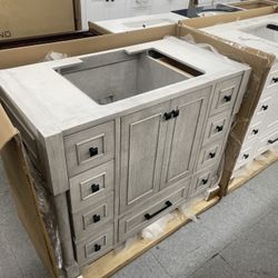Bathroom vanity cabinet 42” solid mango Quartz top with sink and backsplash 