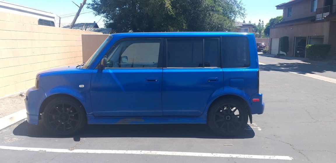 2005 Scion xB