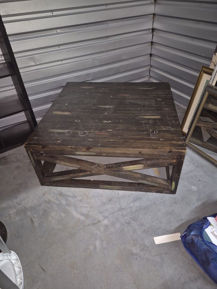 Wooden rustic Coffee Table