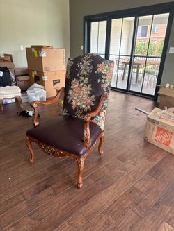 Arm chair