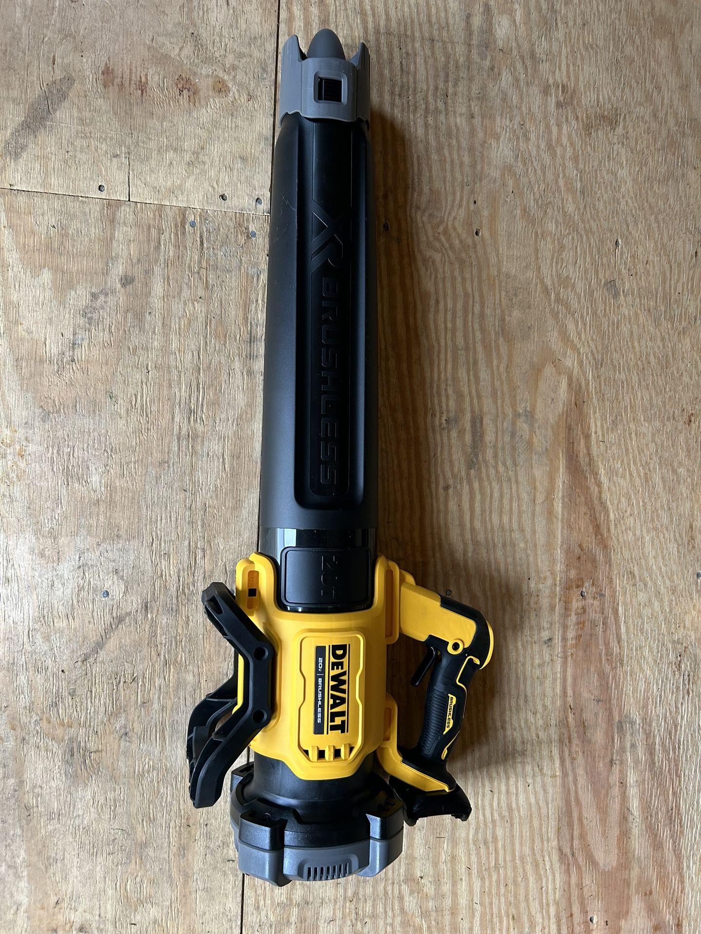 Dewalt 20V XR Brushless Handheld Blower