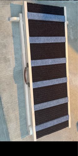 Wooden Frame Non Slip Grip DOG or CAT ramp, max height 26” tall. Adjustable lower size, brand new