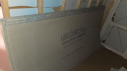 /2" x 4ft x 8ft cement board with edge guard. Never used been sitting stored dry inside. 5 sheets total.