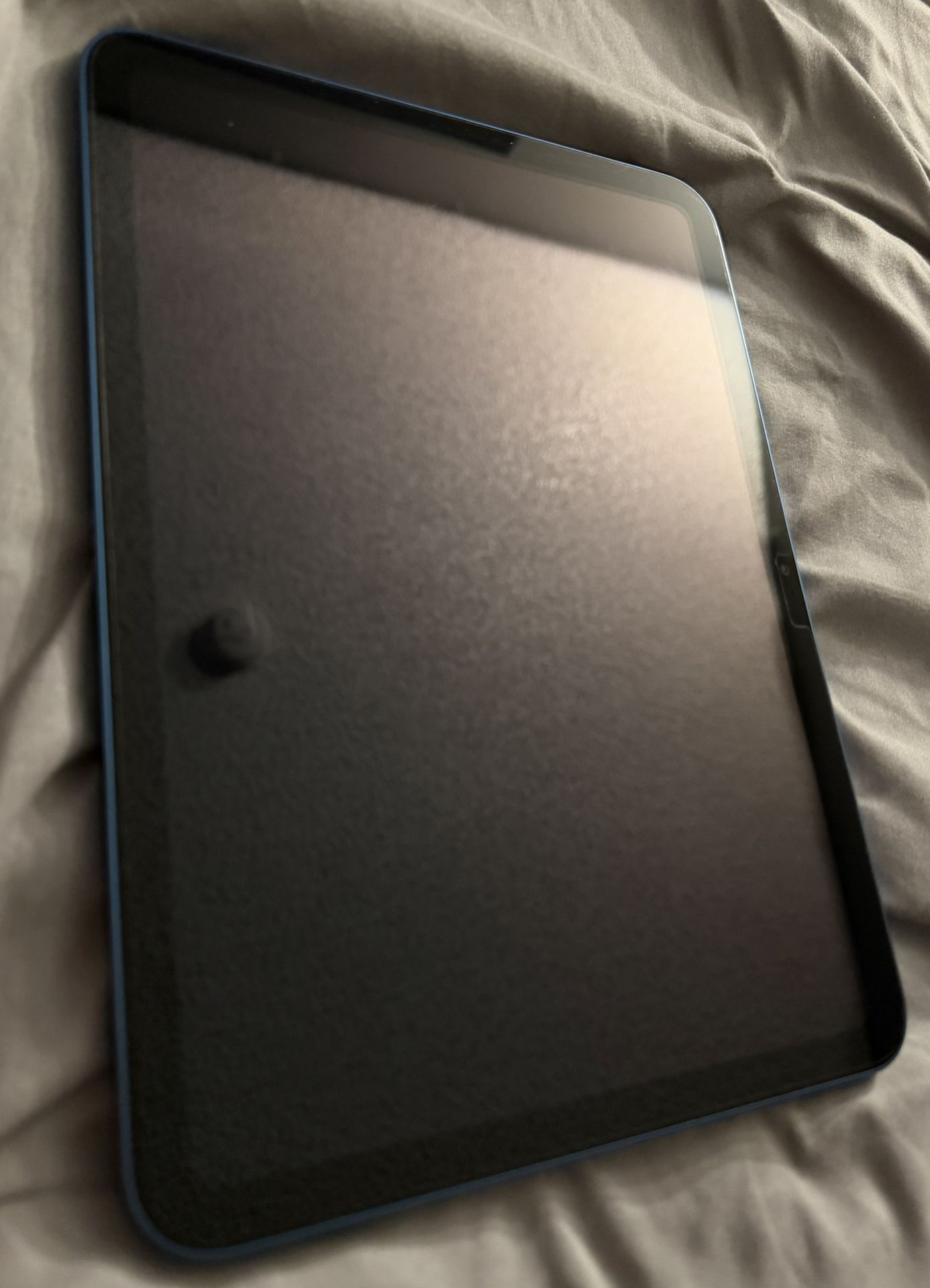 UNLOCKED Blue iPad 10th Generation 64 gb