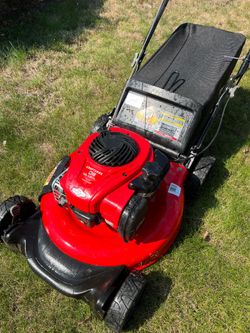 Push lawn mower w bag