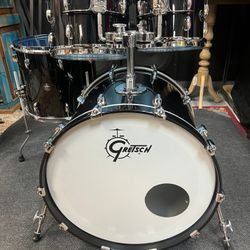 Gretsch Renown Piano Black Drum Set