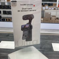 Insta360 Luna Ultra Dual-Lens 8K Gimbal Camera Creator Bundle 