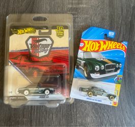 Hot Wheels 1 Mainline + 1 Premium Jaguar lot