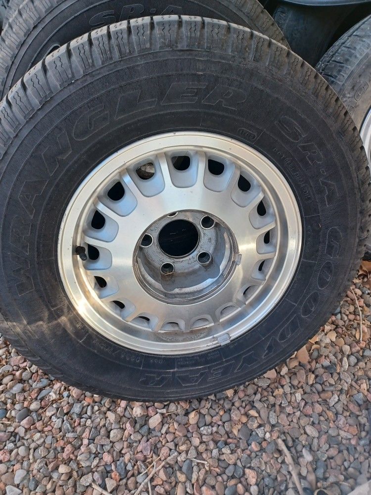 1996 Buick Roadmaster OEM Rims