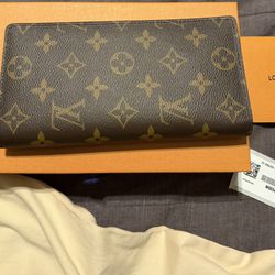 Louis Vuitton Long Wallet Authentic Men’s