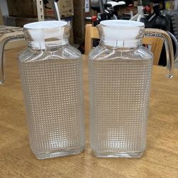 🥤 Circleware Frigo Textured Pitcher Set – 63.4 oz – Pack of 2 – New in Box