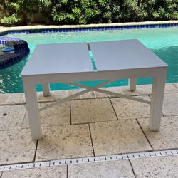 White Metal Expandable Outdoor Coffee Table 29”Lx23.25”Wx 16”H