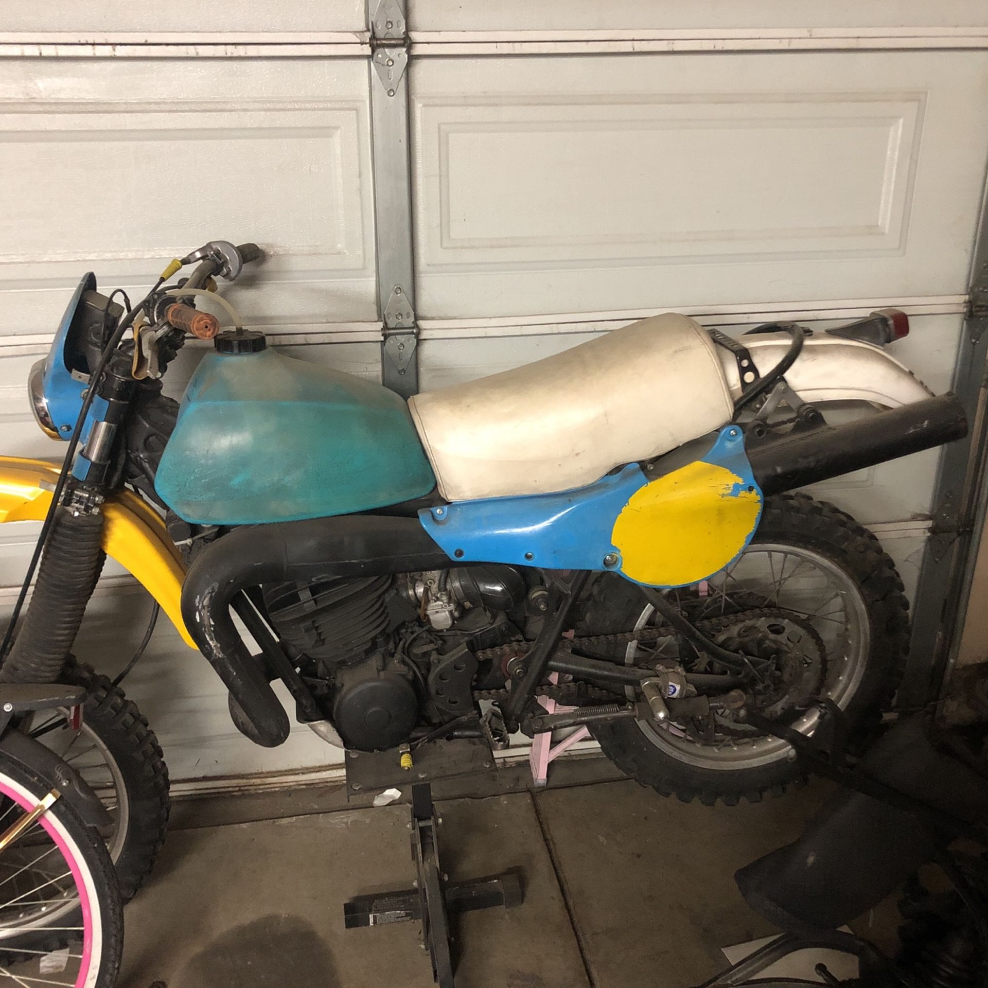 1980 Yamaha, IT 425