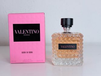 Valentino- Born in Roma- Donna / Eau de Parfum 3.4 fl. Oz **MOTHERS DAY GIFT**