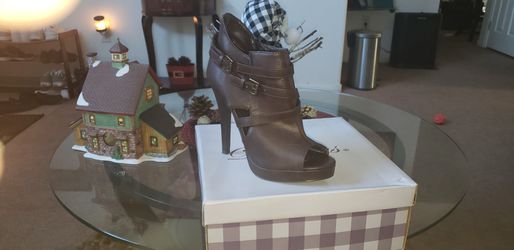 Open toe heel boots