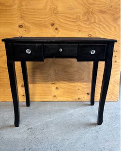 Vanity / Entry Table