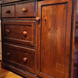 High Quality Changing Table