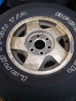 6 lug rims excellent condition! Will fit any chevy or gmc 1500 asking 250$ 5 Rims And Tires.  tires are at half life Rims are perfect Just dirty