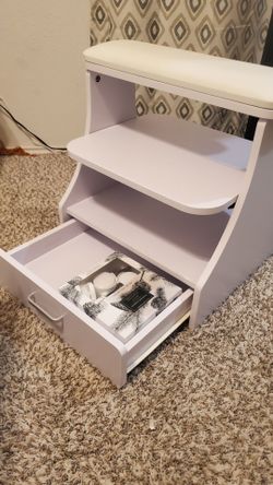 Portable esthetician trollery cart
