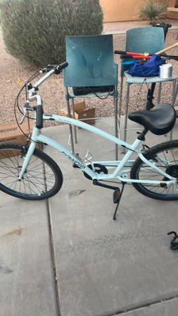 Women’s townie bike