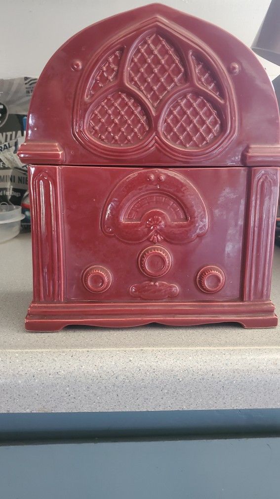 Vintage Radio Cookie Jar