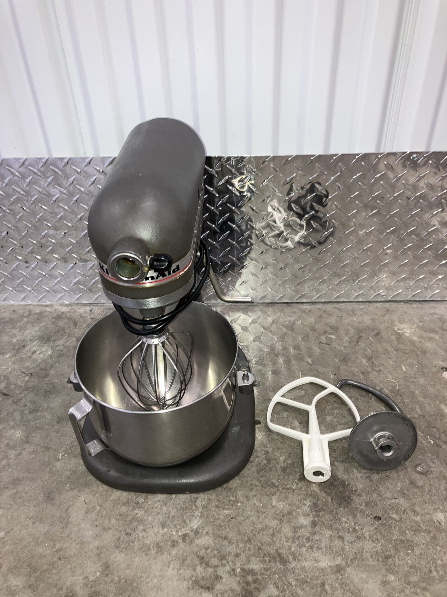 KitchenAid KSM5 Pro Line USA Matte Gray 5qt Bowl-Lift Stand Mixer 3Attachments