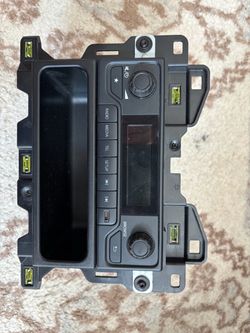 Sprinter 2500 Year 2020 Original Stereo Almost New