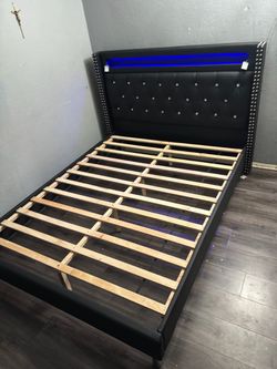 Queen size bed frame with mattress