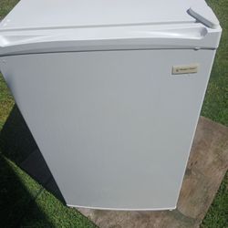 Mini Refrigerator 
