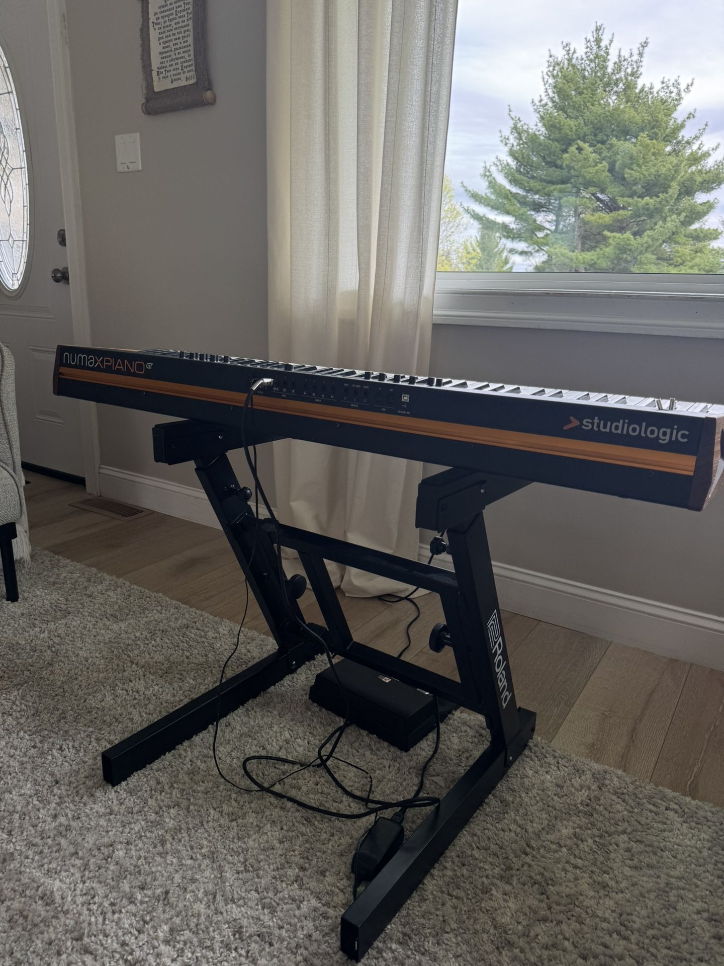 Professional Keyboard: Studiologic Numa X GT