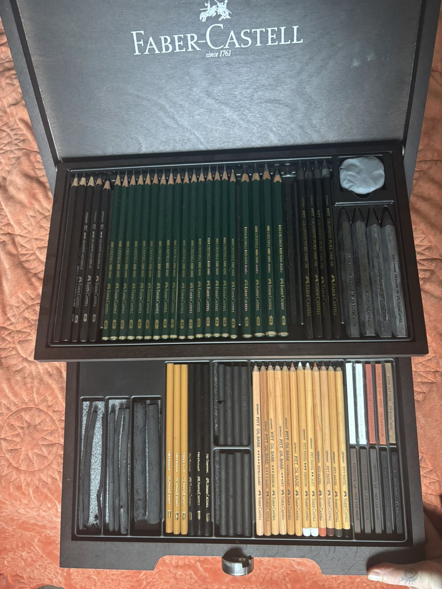Faber-Castell monochrome pencil set with wooden case