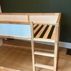 Free kura Ikea bunk bed 