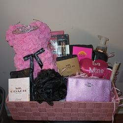 Coach Newyork Valentine's Day Basket With Rose Bear 