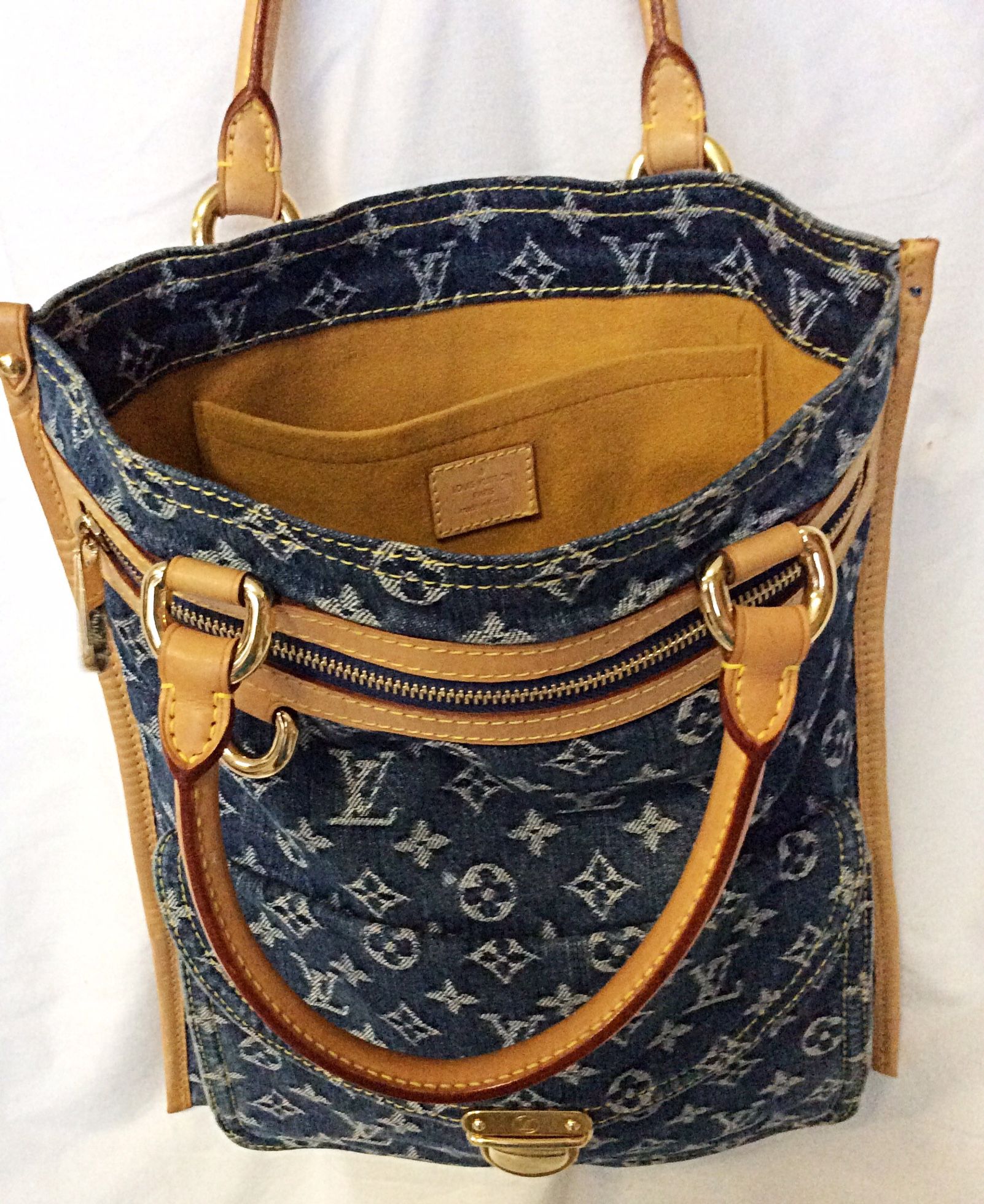 Authentic Louis Vuitton Denim Sac Plat Bag LV, Luxury, Bags