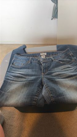 Mudd Women's Medium Wash Jeans