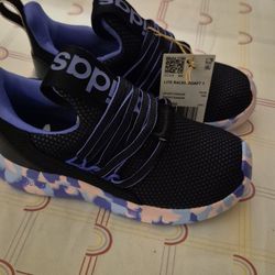 11c Adidas Lite Racers