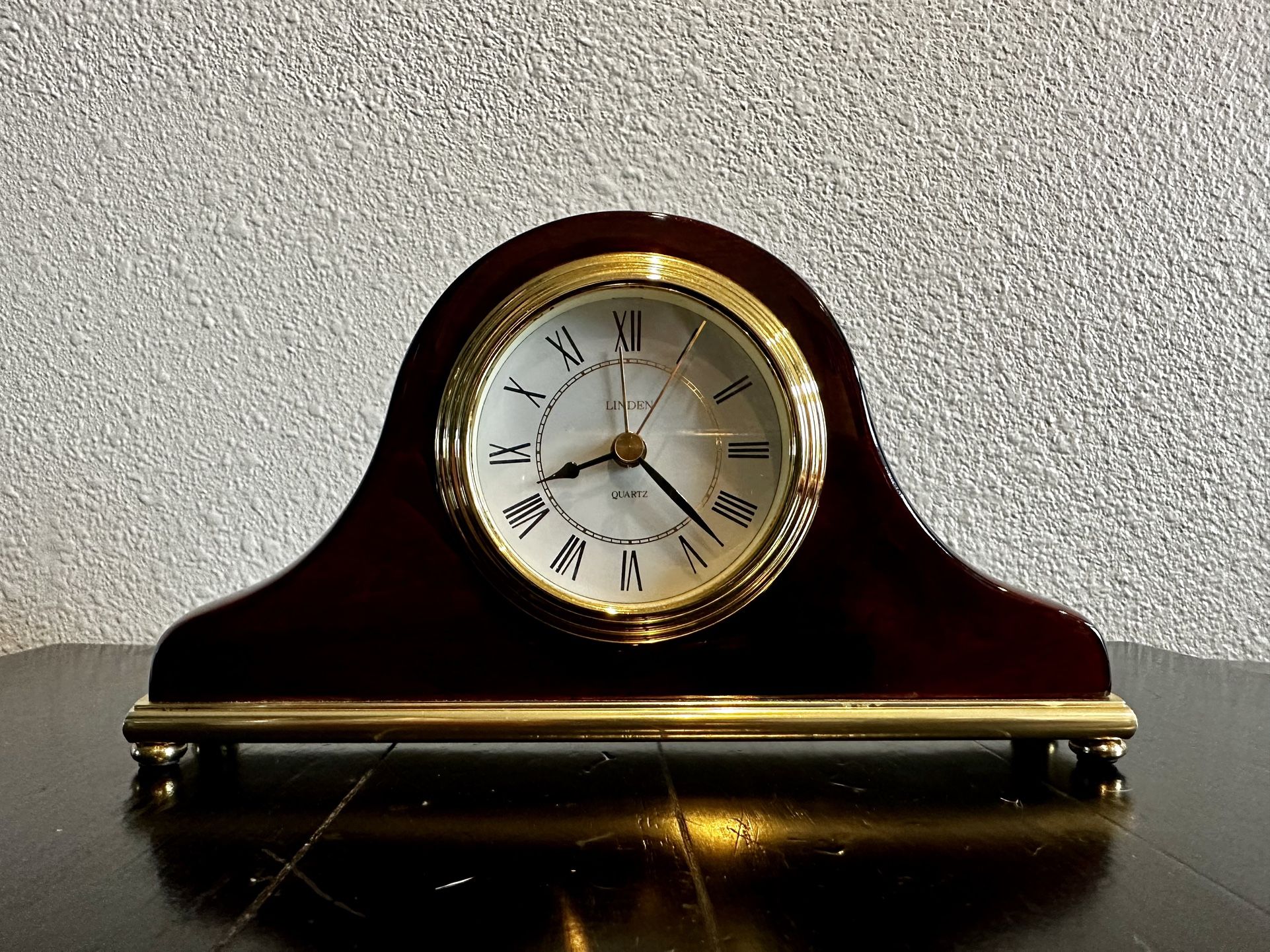 Linden Quartz Wood Mantle Clock 