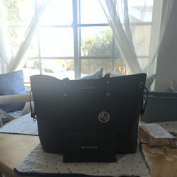 Michael Kors Purse And Wallet 
