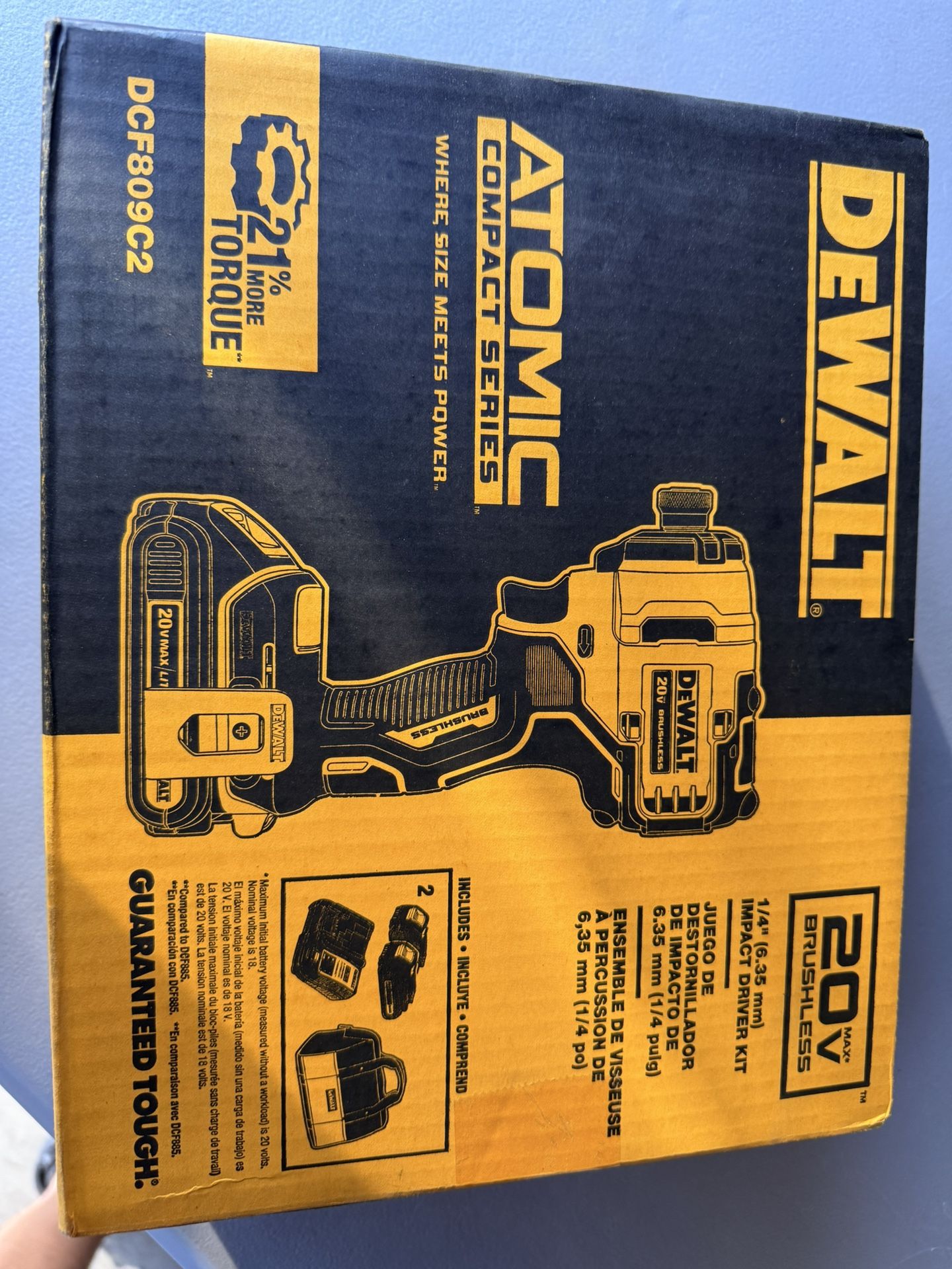 Dewalt Atomic 20v Max Cordless Brushless Impact Driver Kit